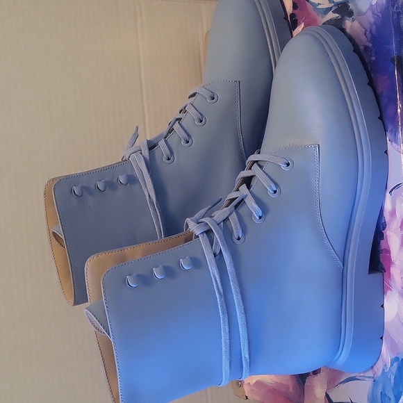 STUART WEITZMAN MCKENZEE BLUE LETHER  LACE-UP  ANKLE COMBAT BOOTS WOMANS SIZE 7B - Picture 2 of 11
